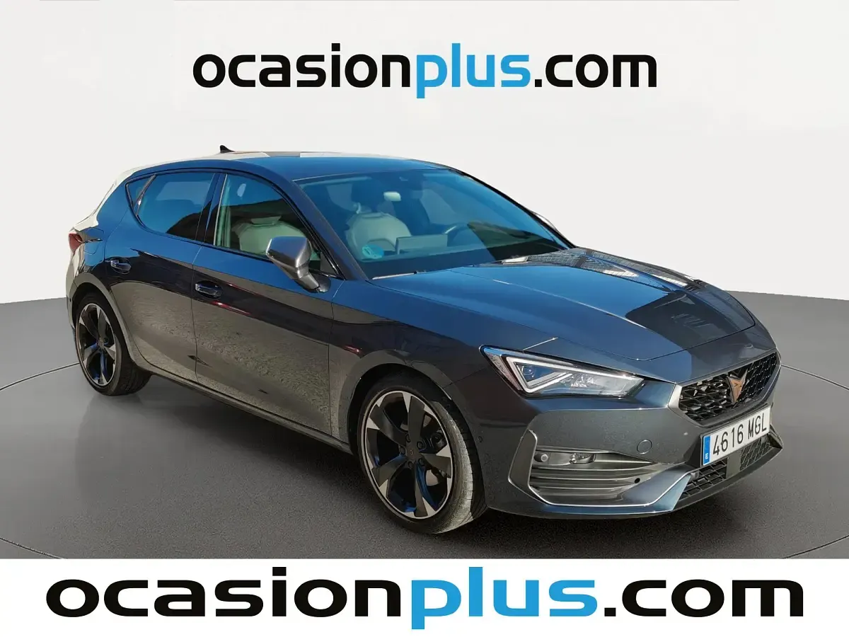 Usado Cupra Leon 150 CV (110 kW) 2023 Gris Utilitario