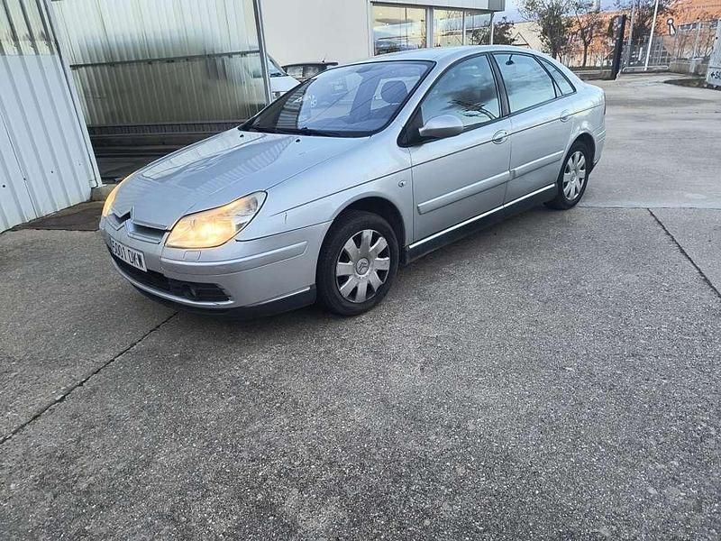 Plateado Usado 2005 Citroën C5 Exclusive Berlina | 2500 € (Precio justo) - Imagen 1/4