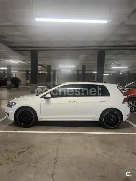 Usado VW Golf VII Advance 115 CV (84 kW) 2017 Blanco Familiar