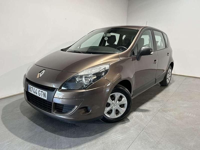 Marrón Usado 2010 Renault Scenic E-Tech Iconic SUV | 6899 € - Imagen 1/4