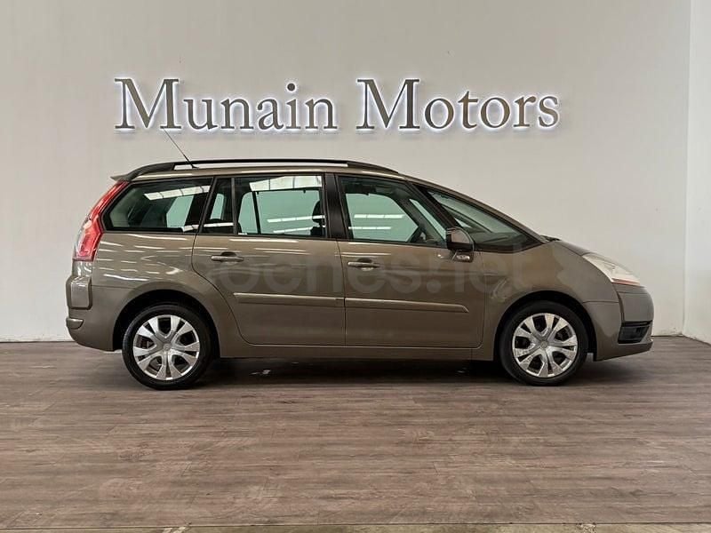 Usado Citroën Grand C4 Picasso Business Class 112 CV (82 kW) 2010 Beige Monovolumen