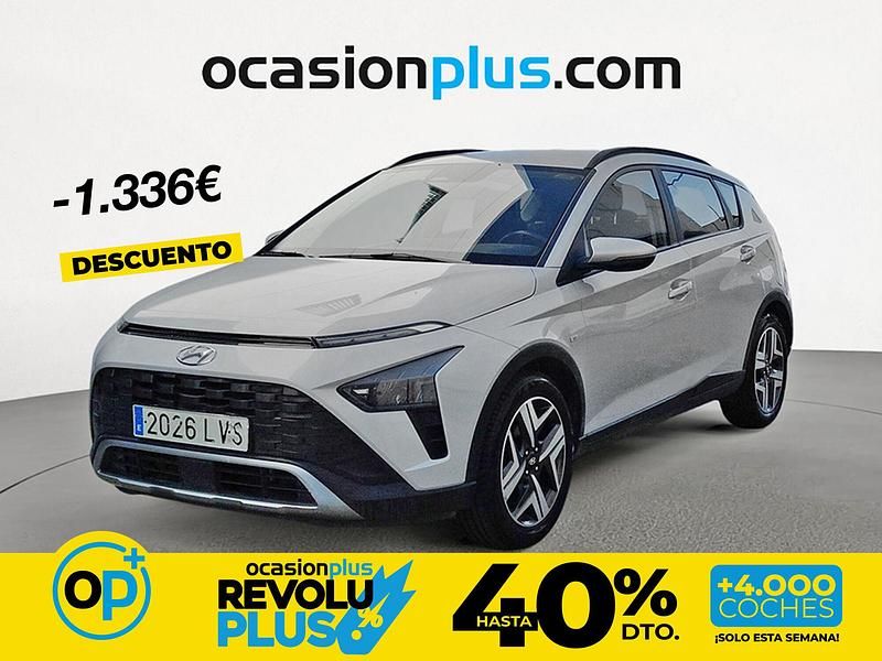 Usado Hyundai Bayon 100 CV (73 kW) 2021 Gris SUV