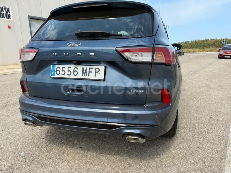 Usado Ford Kuga ST-Line 190 CV (139 kW) 2023 Azul SUV