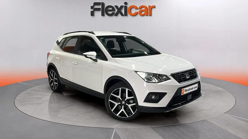 Usado Seat Arona FR 116 CV (85 kW) 2020 Blanco SUV