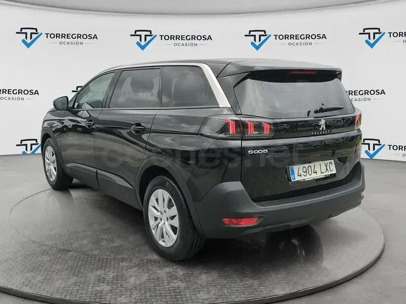 Usado Peugeot 5008 Active 130 CV (95 kW) 2022 Negro SUV
