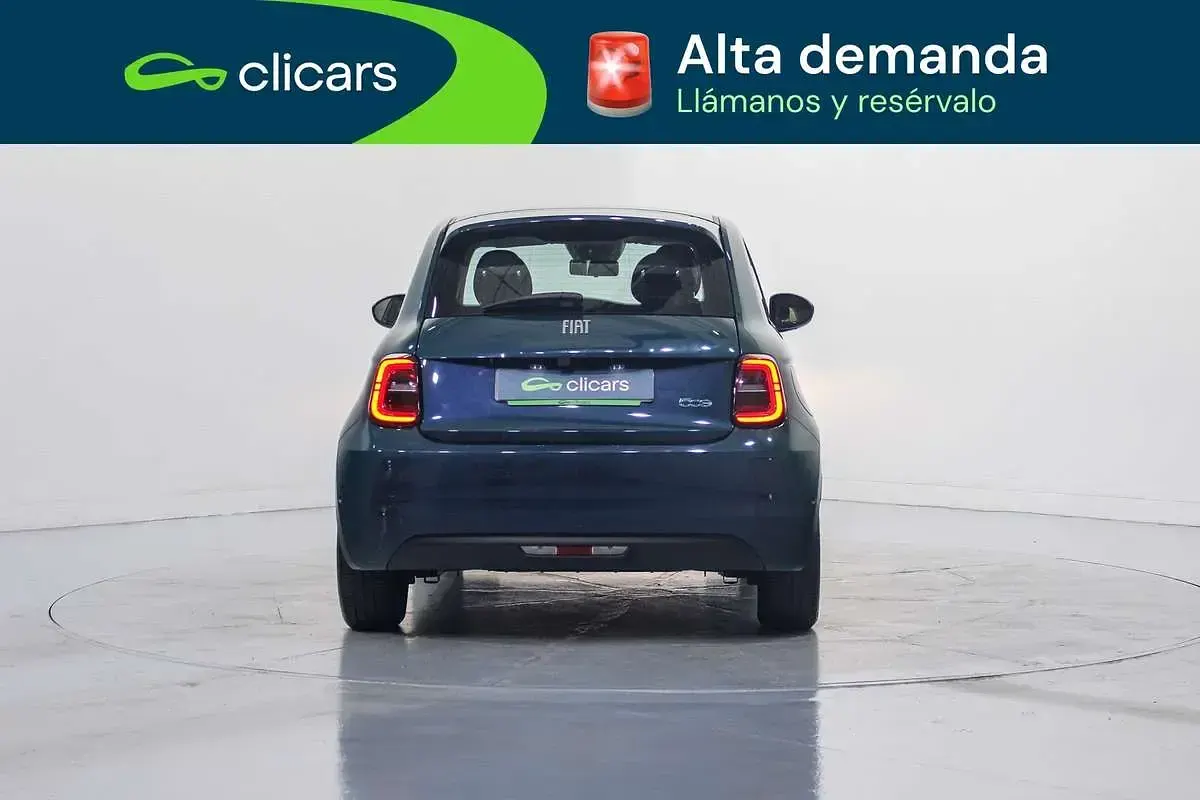 Usado Fiat 500e 86 kW (118 CV) 2023 Azul Utilitario