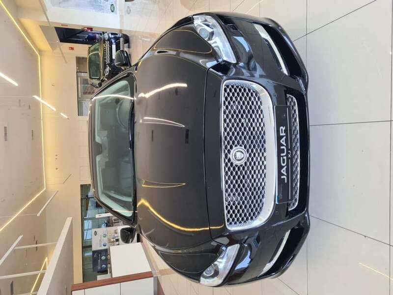 Usado Jaguar XJ Premium Luxury 275 CV (202 kW) 2012 Negro Berlina