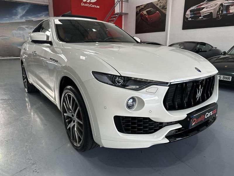 Usado Maserati Levante 430 CV (316 kW) 2017 Blanco SUV
