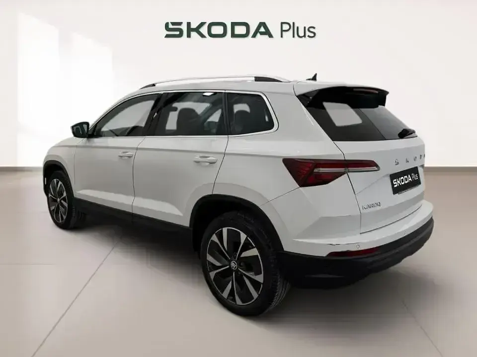 Usado Skoda Karoq Style 150 CV (110 kW) 2022 Blanco SUV