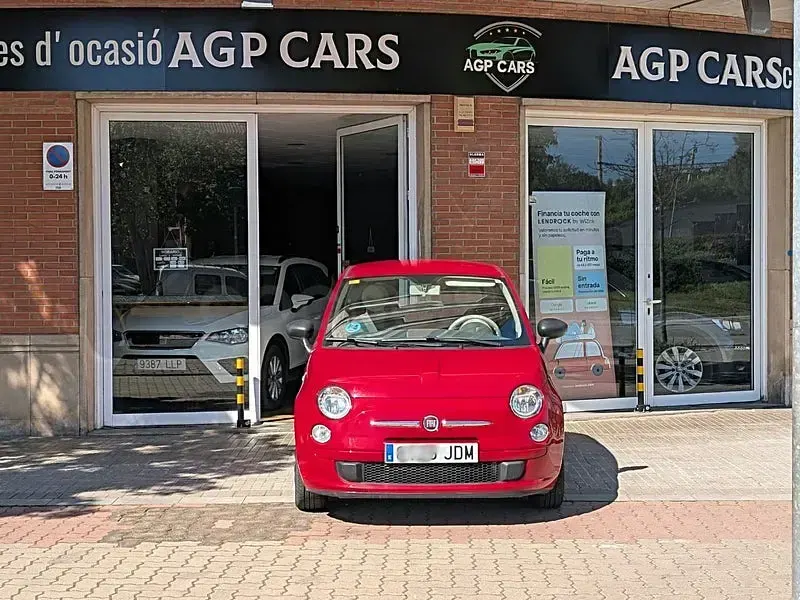 Usado Fiat 500 Pop 69 HP (50 kW) 2015 Vermelho Sedan