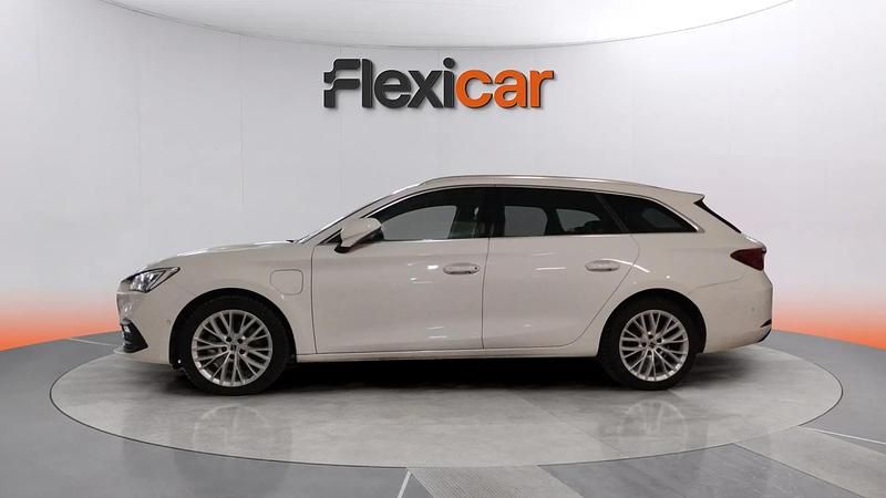 Usado Seat Leon XCELLENCE 204 HP (150 kW) 2021 Branco Carrinha