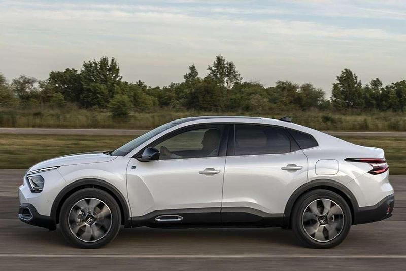 Blanco Nuevo 2025 Citroën C4 X Business Class SUV | 25.677 € (Un poco caro) - Imagen 1/4