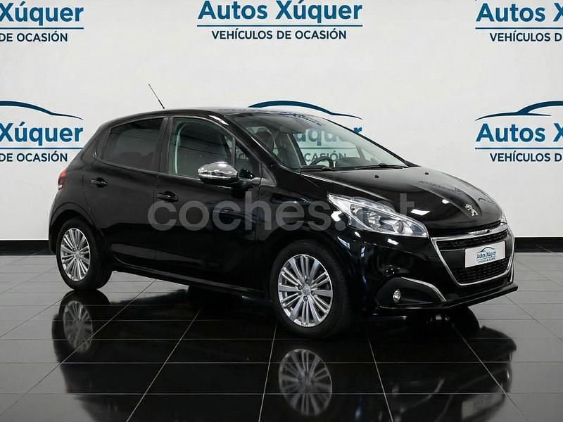 Usado Peugeot 208 Signature Sky 99 CV (72 kW) 2019 Azul Utilitario