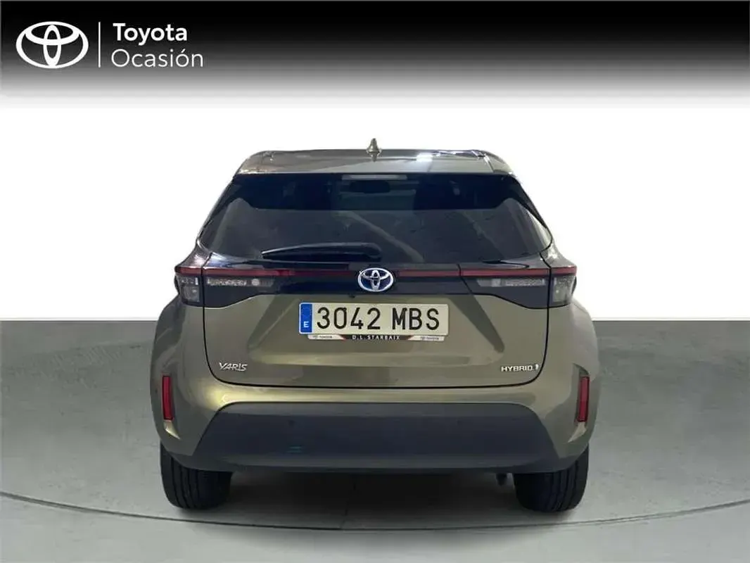 Usado Toyota Yaris Cross Style 116 CV (85 kW) 2022 Beige SUV