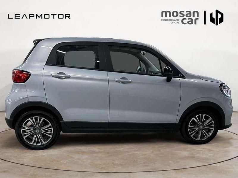 Usado Leapmotor T03 69 kW (95 CV) 2024 Gris Utilitario