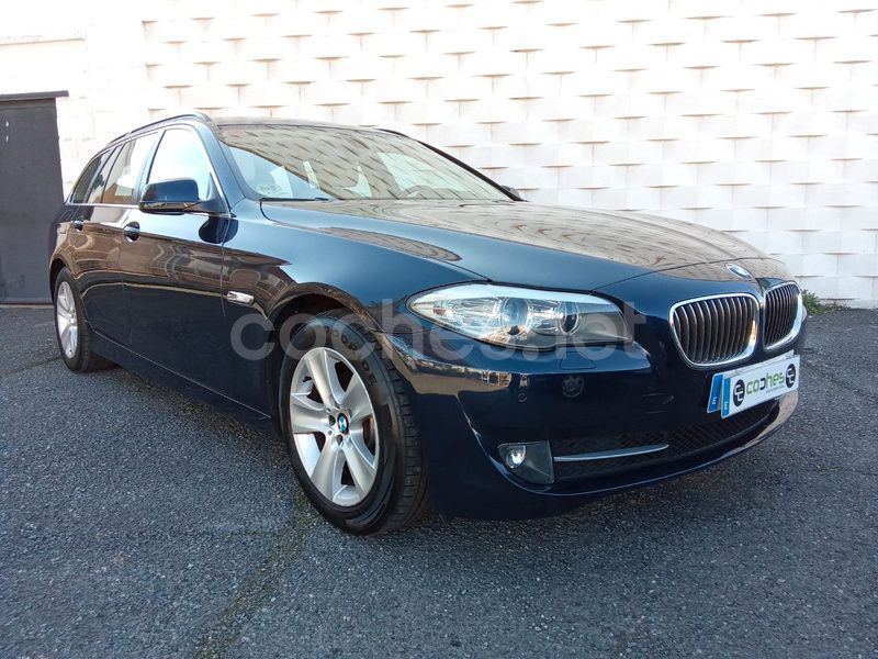 Negro Usado 2011 BMW 520 Comfort Edition Familiar | 14.999 € (Caro) - Imagen 1/4