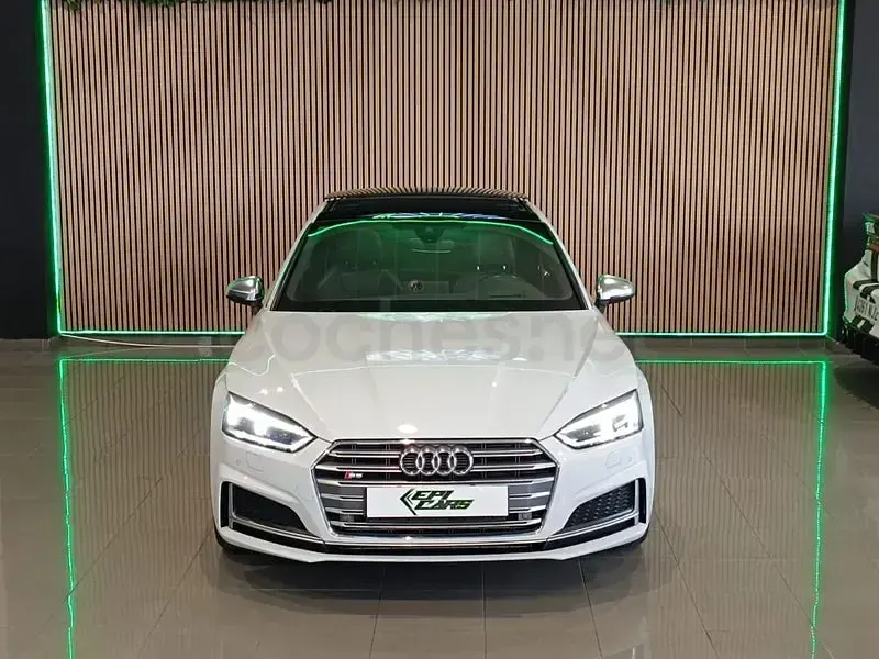 Usado Audi A5 354 CV (260 kW) 2018 Blanco Coupe