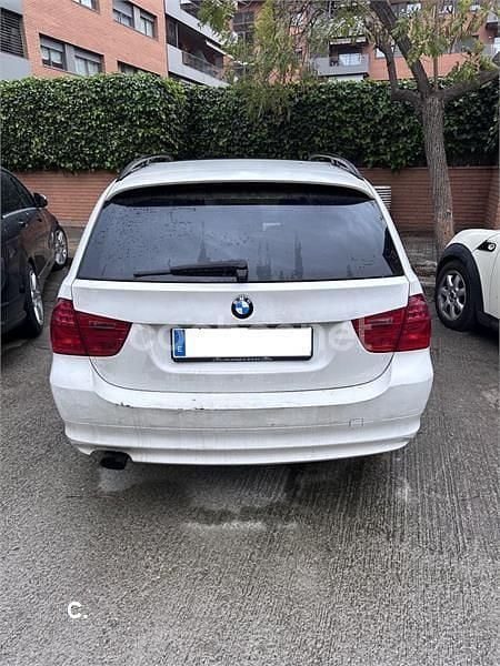 Usado BMW 318 143 CV (105 kW) 2009 Blanco Familiar