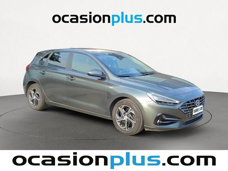 Usado Hyundai i30 120 CV (88 kW) 2022 Gris