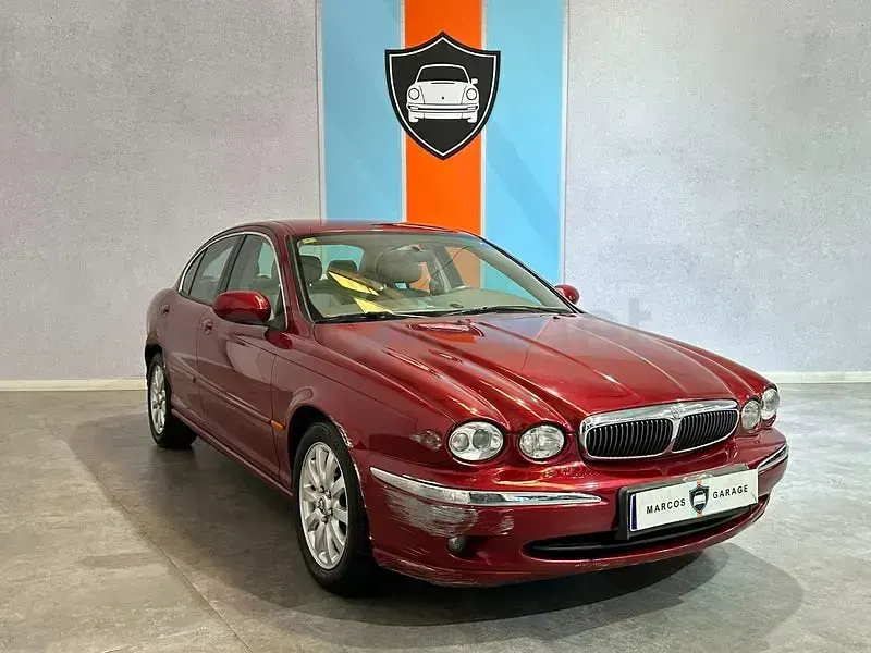 Usado Jaguar X-type 196 CV (144 kW) 2002 Granate Berlina