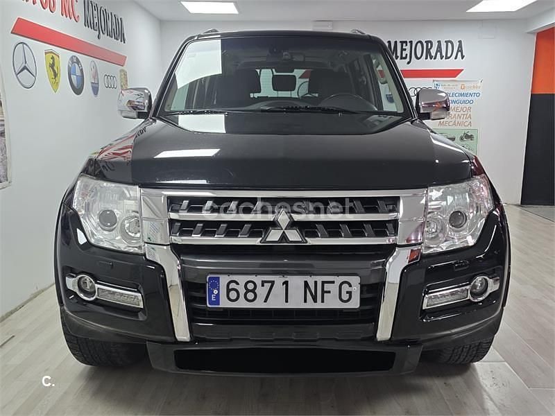 Usado Mitsubishi Montero Motion 200 CV (147 kW) 2015 Negro SUV