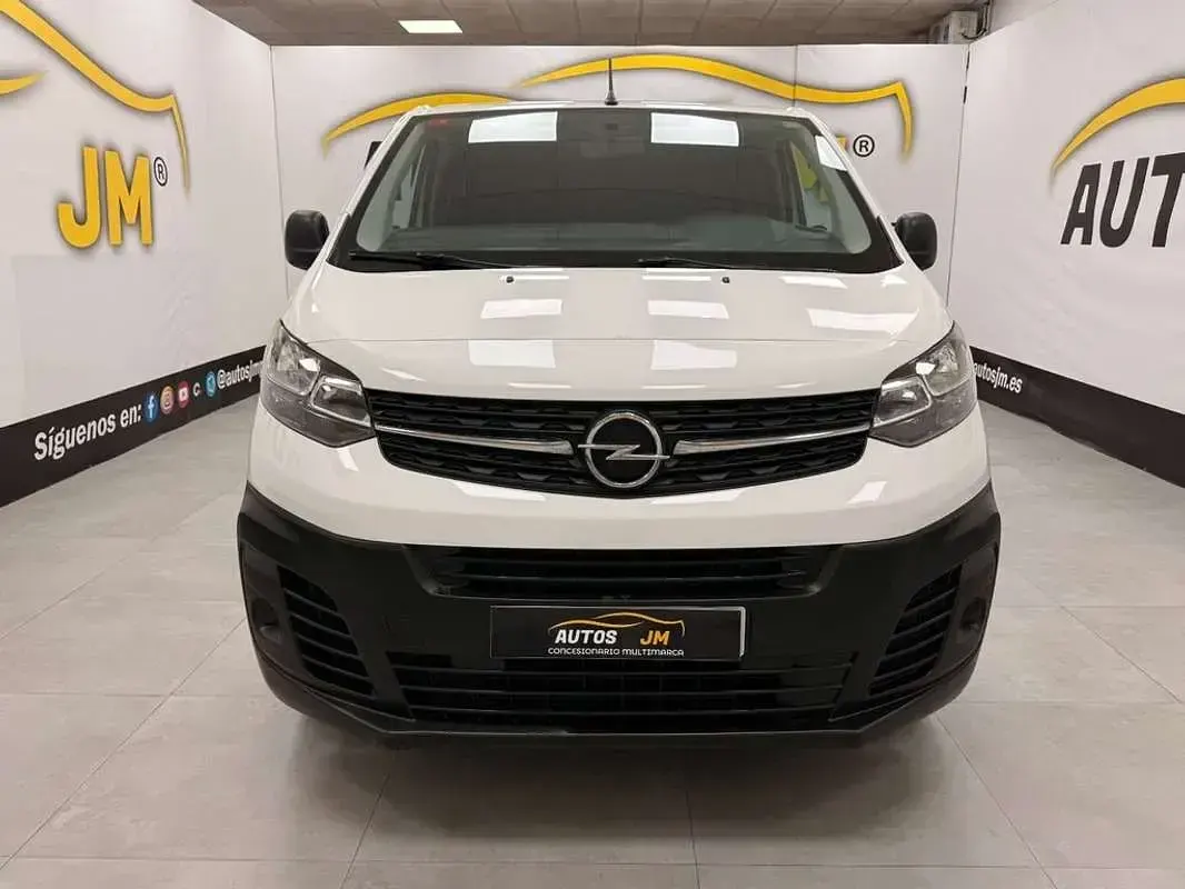Usado Opel Vivaro 102 CV (75 kW) 2021 Blanco Monovolumen