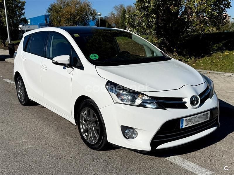 Blanco Usado 2015 Toyota Verso Advance Monovolumen | 7495 € (Precio justo) - Imagen 1/4
