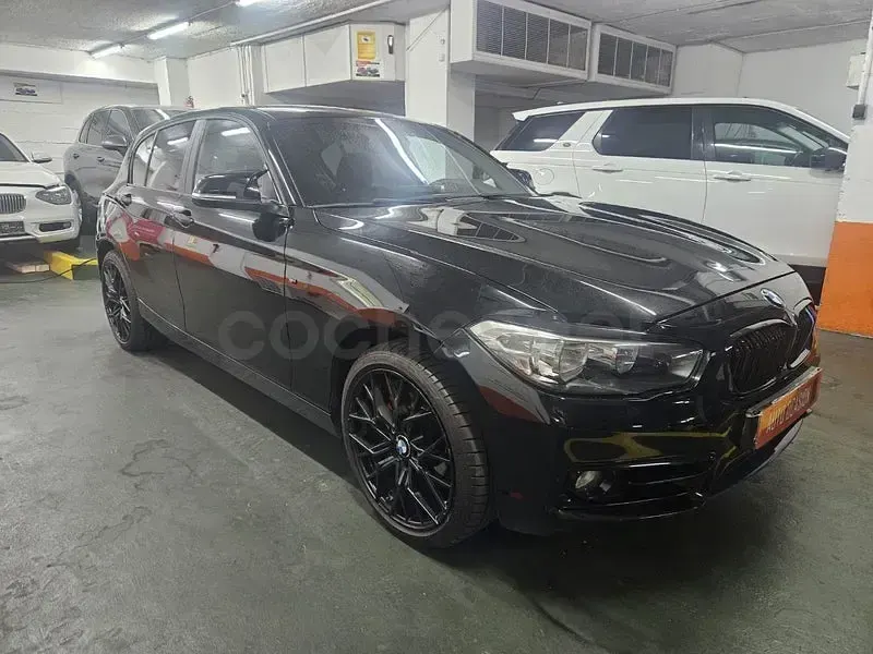 Usado BMW 120 190 CV (139 kW) 2016 Negro Utilitario