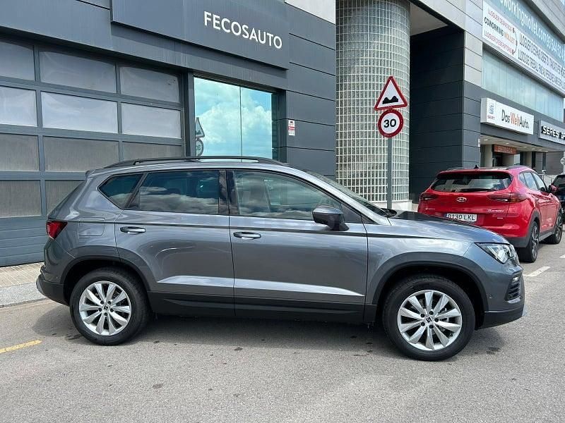 Usado Seat Ateca Style 150 CV (110 kW) 2025 Gris / plata SUV