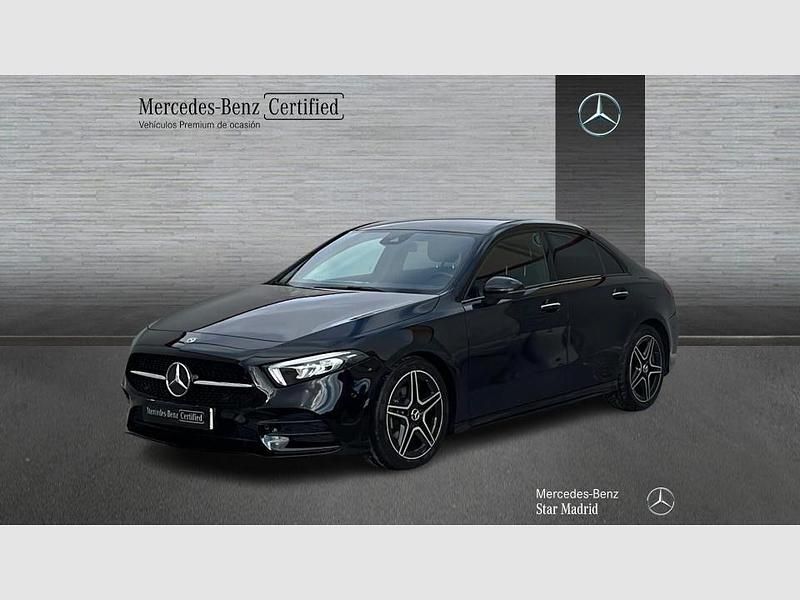 Usado Mercedes A200 AMG line 150 CV (110 kW) 2022 Negro Berlina