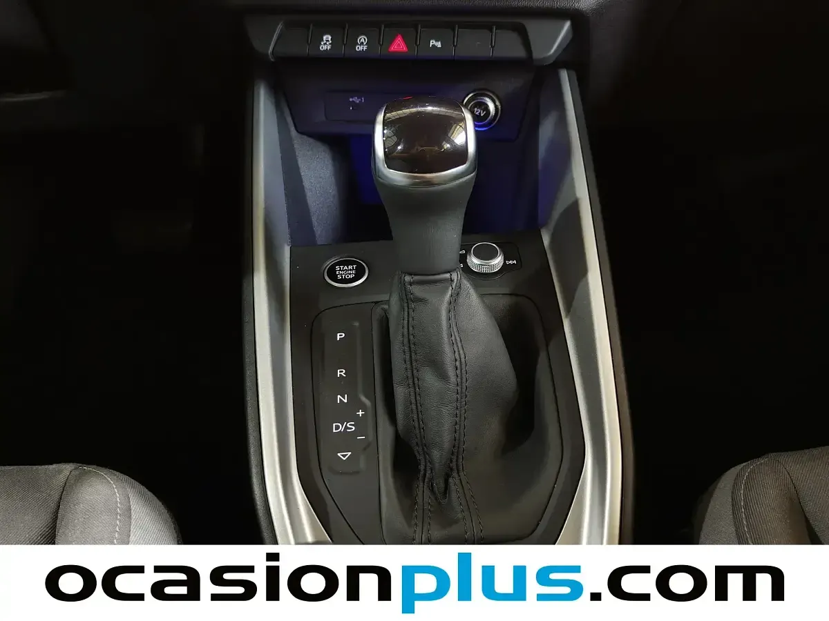Usado Audi A1 S-Line 116 CV (85 kW) 2025 Gris SUV