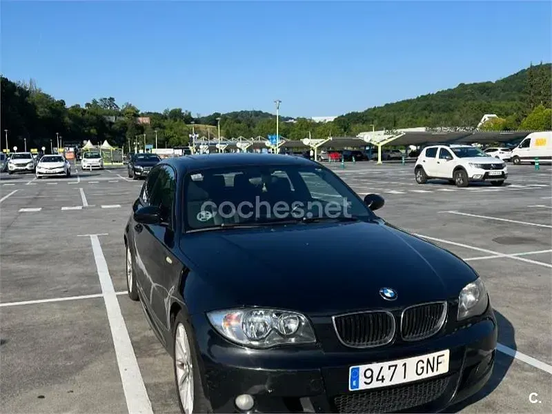 Usado BMW 116 115 CV (84 kW) 2009 Negro Utilitario