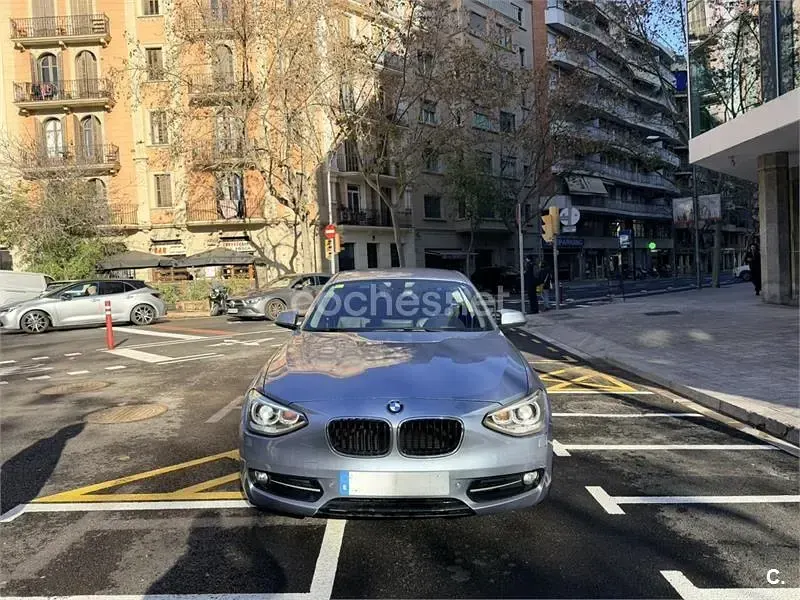 Usado BMW 116 Sport Line 122 CV (89 kW) 2012 Gris / plata Utilitario