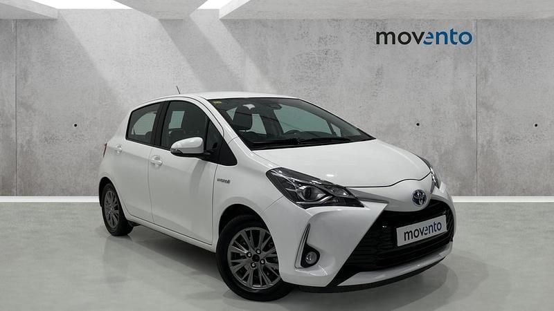 Otro Usado 2020 Toyota Yaris Hybrid Active Berlina | 15.800 € (Buen precio) - Imagen 1/4