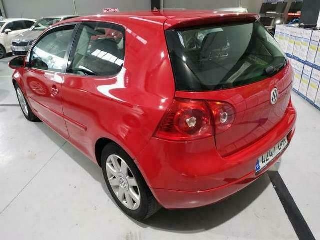 Usado VW Golf IV Sportline 102 CV (75 kW) 2004 Rojo Utilitario