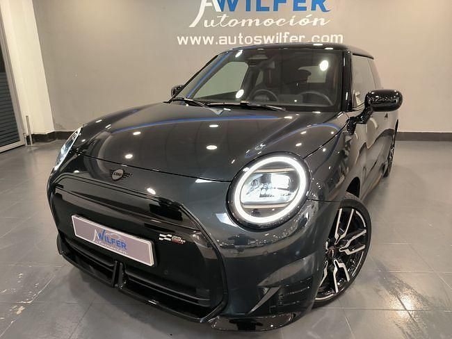 Usado Mini John Cooper Works 218 CV (160 kW) 2024 Gris Utilitario