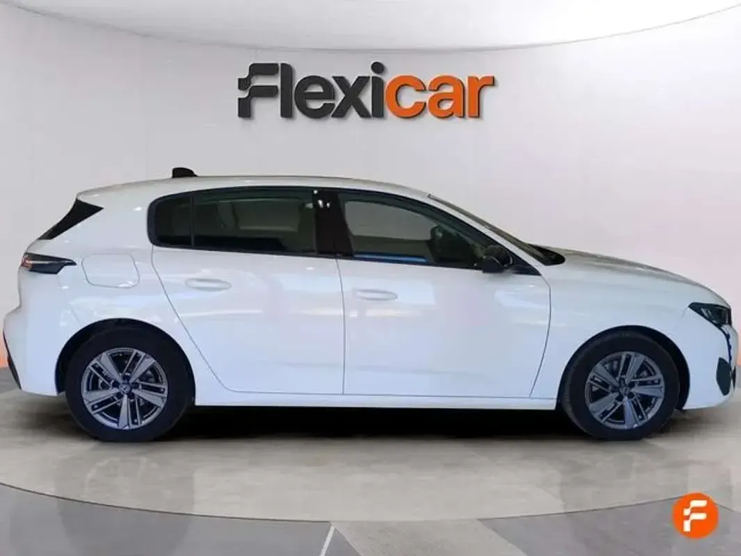 Usado Peugeot 308 Active 131 CV (96 kW) 2023 Blanco Utilitario