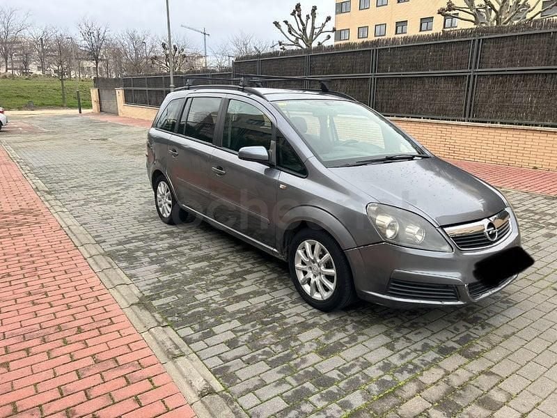 Usado Opel Zafira Cosmo 120 CV (88 kW) 2007 Gris / plata Monovolumen