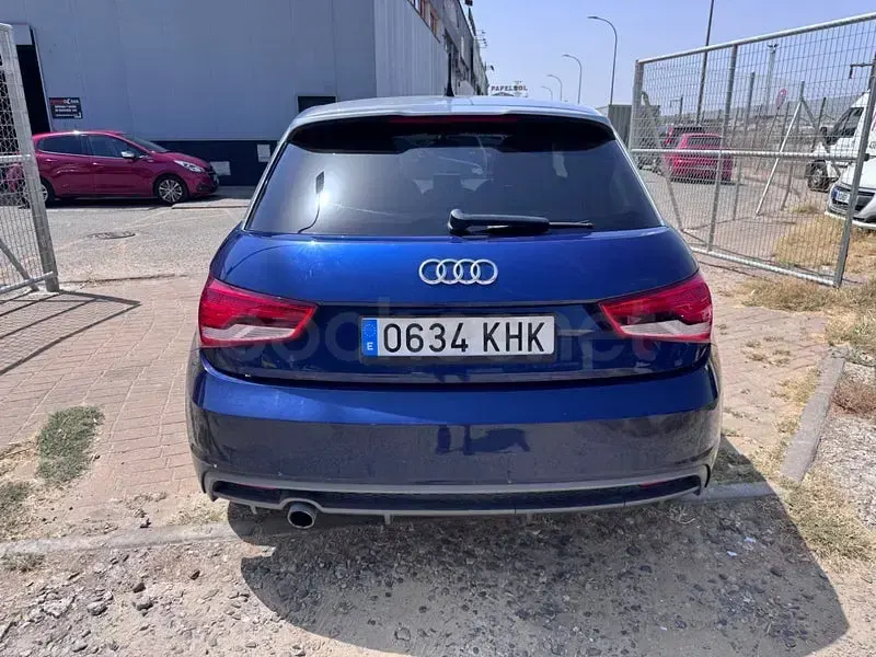 Usado Audi A1 Sportback Design 95 CV (69 kW) 2016 Azul Utilitario
