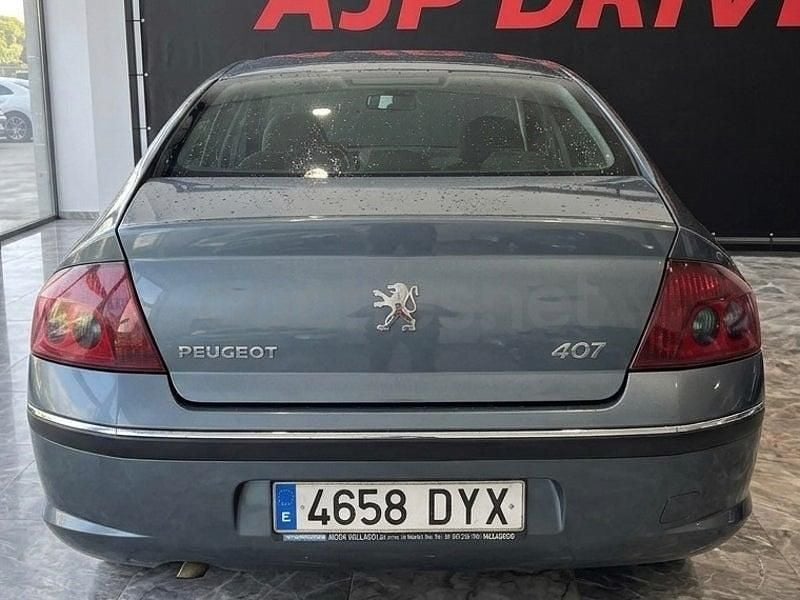 Usado Peugeot 407 Sport 141 CV (103 kW) 2009 Gris / plata Berlina