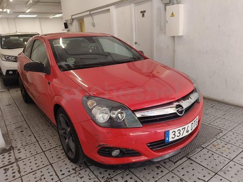 Usado Opel Astra GTC Sport 120 CV (88 kW) 2005 Rojo Berlina