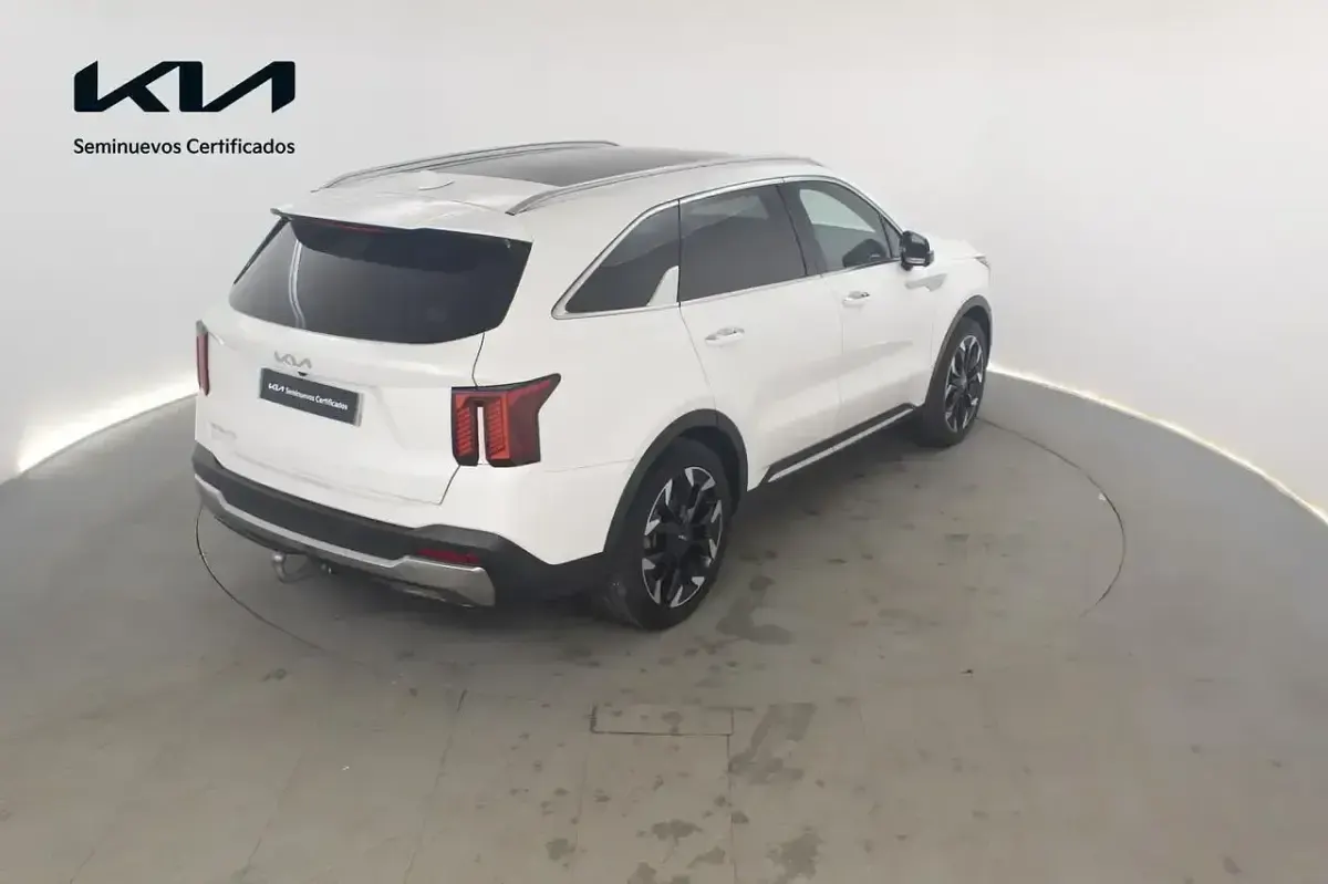 Usado Kia Sorento 194 CV (142 kW) 2024 Blanco SUV