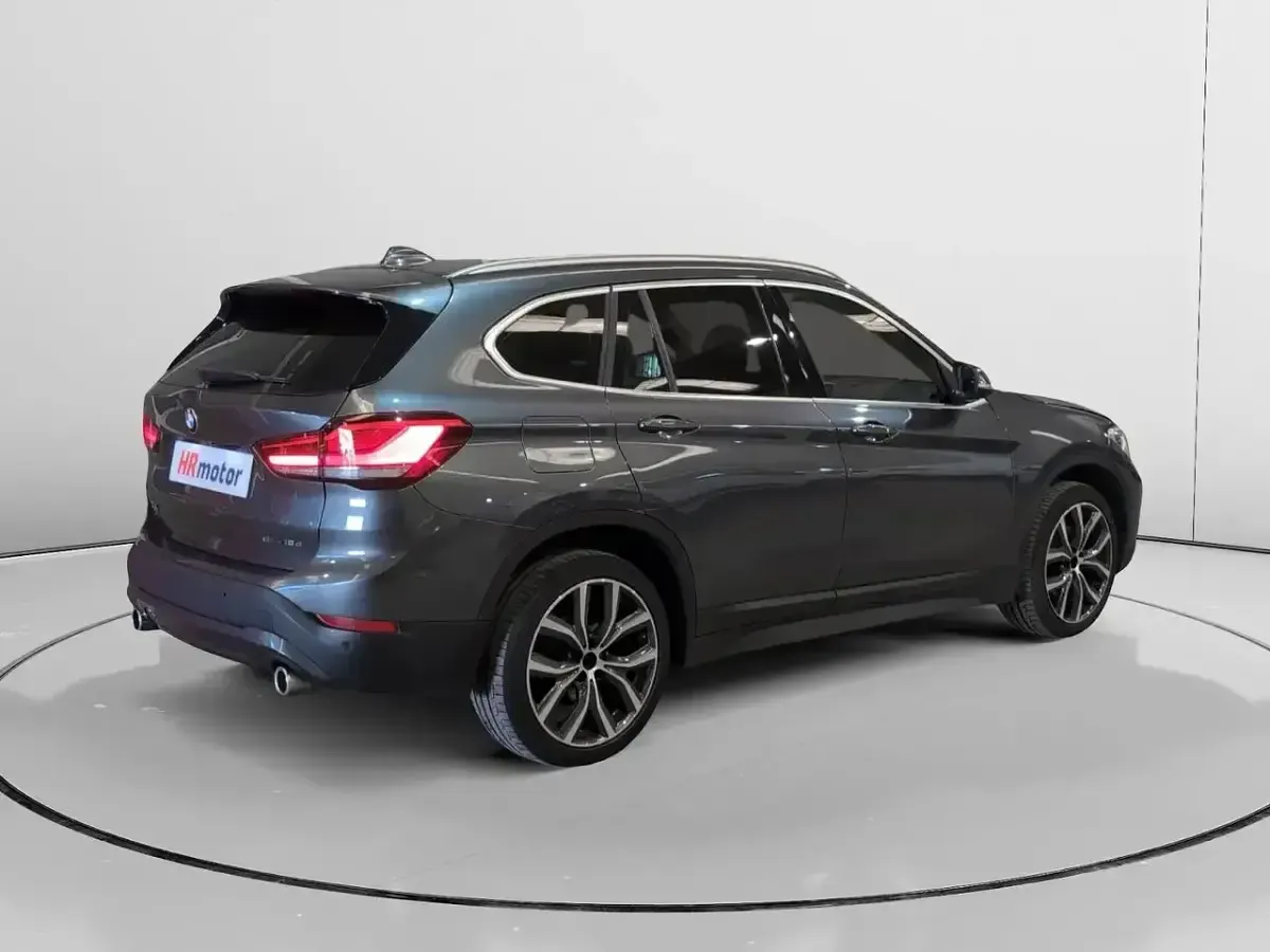 Usado BMW X1 Advantage 150 CV (110 kW) 2022 Gris SUV