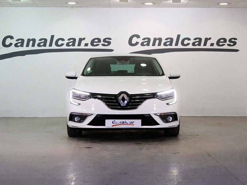 Usado Renault Mégane IV Zen 130 CV (95 kW) 2018 Blanco Berlina