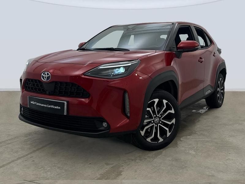 Rojo Usado 2022 Toyota Yaris Cross Style SUV | 25.215 € (Precio justo) - Imagen 1/4