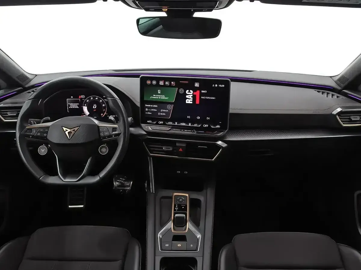 Usado Cupra Leon 150 CV (110 kW) 2025 Blanco Familiar