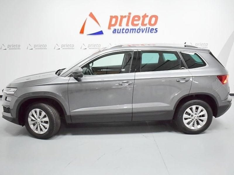 Usado Skoda Karoq Ambition 150 CV (110 kW) 2022 Gris / plata SUV