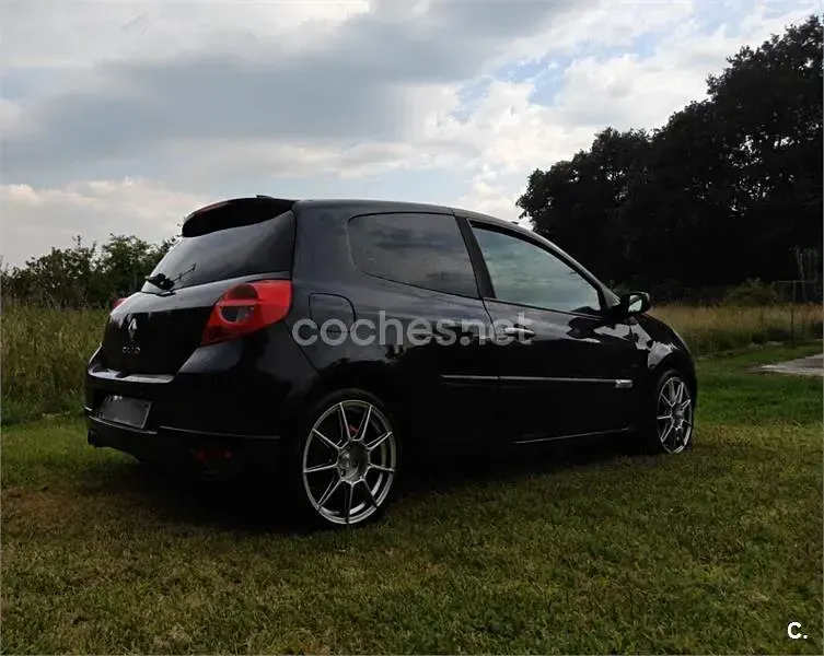 Usado Renault Clio II Exception 140 CV (102 kW) 2007 Negro Berlina