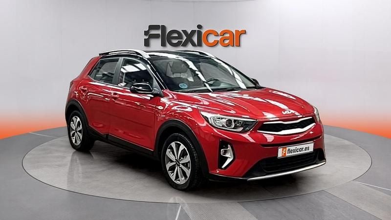 Usado Kia Stonic 84 CV (61 kW) 2023 Rojo SUV