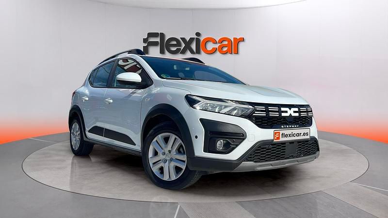 Begagnad Dacia Sandero Expression 91 HK (66 kW) 2024 Vit Sedan